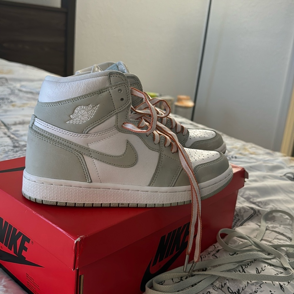 Women’s SEA FOAM air Jordan!